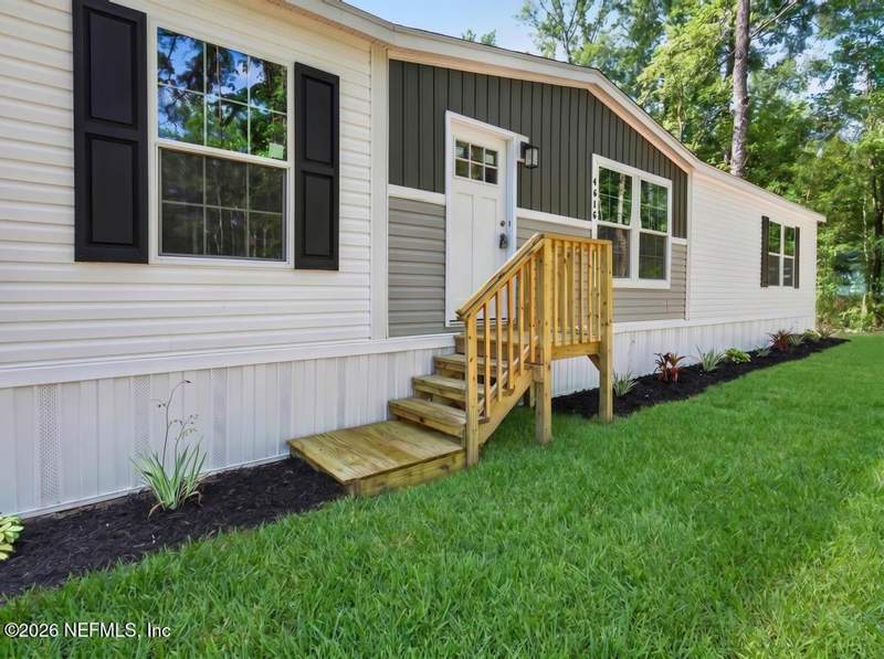 5 bedroom Mobile Home at 4819 Joan Avenue, Black Creek Park, Middleburg — photo 4