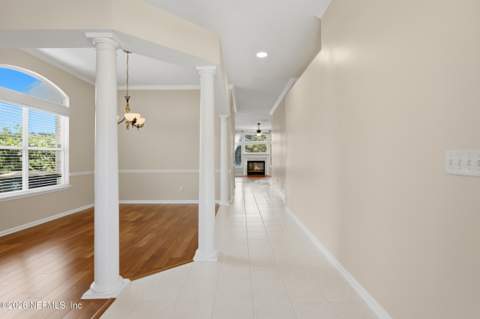 4444 Summer Walk Court, Jacksonville FL - photo 8 of 73