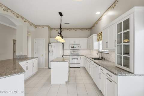 4444 Summer Walk Court, Jacksonville FL - photo 18 of 73