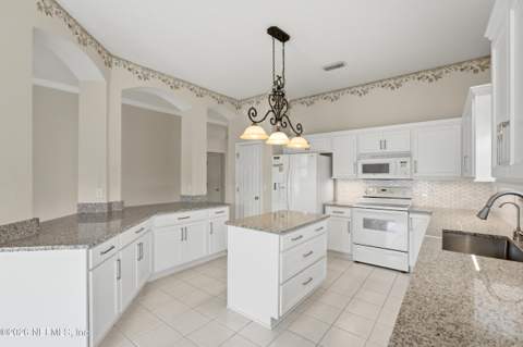 4444 Summer Walk Court, Jacksonville FL - photo 19 of 73