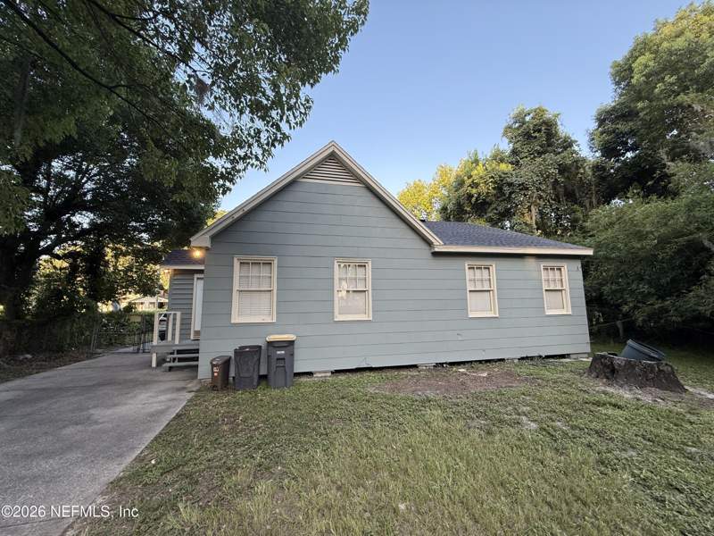 2 bedroom Single Family Residence at 6946 Oakwood Street, Panama Gardens, Jacksonville — photo 2