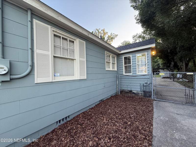 2 bedroom Single Family Residence at 6946 Oakwood Street, Panama Gardens, Jacksonville — photo 3