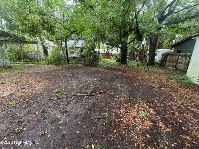 3 bedroom Single Family Residence at 634 N Cherry Street, Lt & Co, Starke — photo 4
