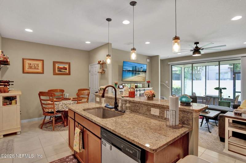 3 bedroom Townhouse at 7036 Beauhaven Court, Bayberry, Jacksonville — photo 3