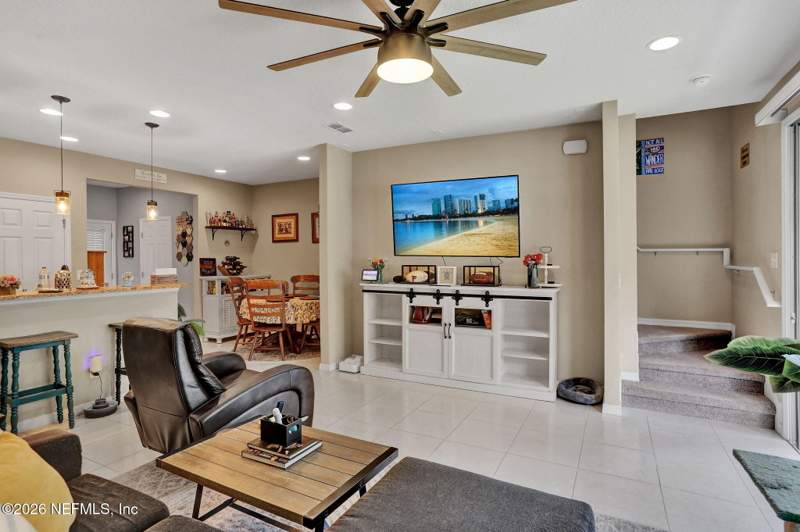 3 bedroom Townhouse at 7036 Beauhaven Court, Bayberry, Jacksonville — photo 4