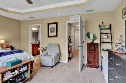 7036 Beauhaven Court, Jacksonville FL - photo 8 of 15