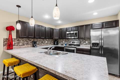 1294 Sarahs Landing Drive, Jacksonville FL - photo 11 of 32
