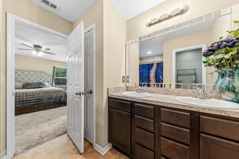 1294 Sarahs Landing Drive, Jacksonville FL - photo 20 of 32
