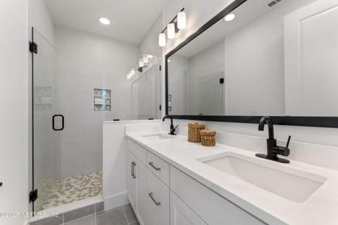 625 12th Avenue, Jacksonville Beach FL - photo 10 of 13