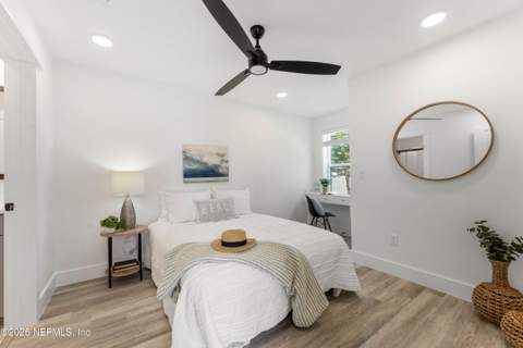 625 12th Avenue, Jacksonville Beach FL - photo 11 of 13