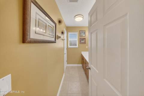 323 Broward Road, Jacksonville FL - photo 18 of 33