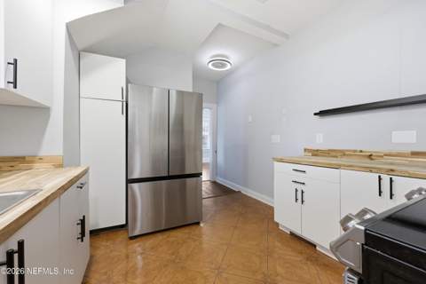 2667 Post Street, Jacksonville FL - photo 10 of 31