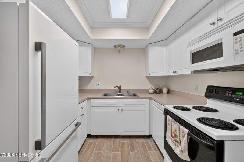 2 bedroom Condominium at 6515 La Mirada W #3, Colony At San Jose, Jacksonville — photo 3