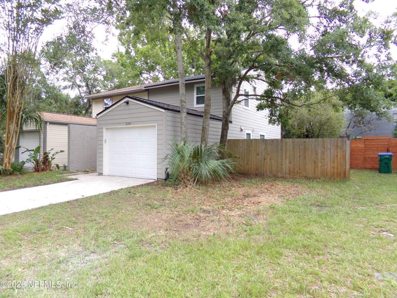 2 bedroom Townhouse at 2134 Rosewood Drive, Prado Ferrer, Neptune Beach — photo 2