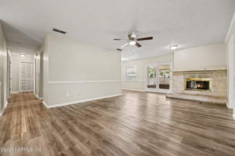 8574 Blackberry Lane, Jacksonville FL - photo 6 of 20