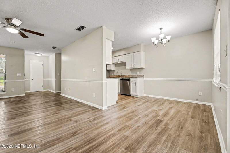 3 bedroom Single Family Residence at 8574 Blackberry Lane, Argyle Forest East, Jacksonville — photo 4