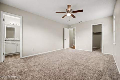 8574 Blackberry Lane, Jacksonville FL - photo 8 of 15