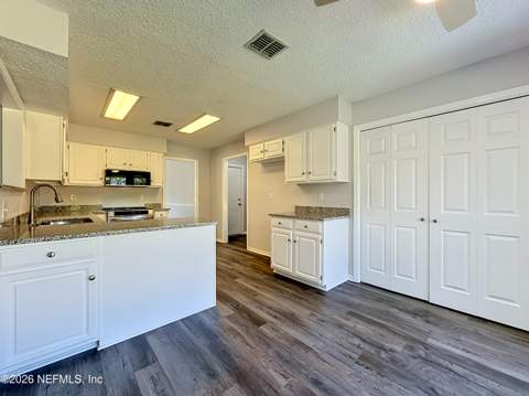2675 Loopridge Drive, Orange Park FL - photo 12 of 34
