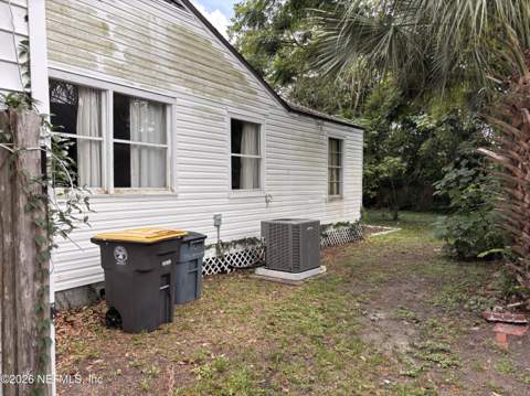 2712 Cherrywood Road, Jacksonville FL - photo 6 of 20