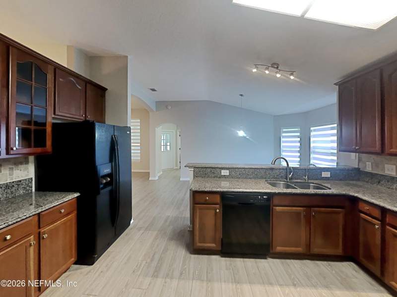 4 bedroom Single Family Residence at 13895 Fish Eagle Drive, Eagles Hammock, Jacksonville — photo 5