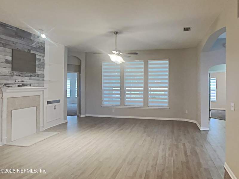 4 bedroom Single Family Residence at 13895 Fish Eagle Drive, Eagles Hammock, Jacksonville — photo 3