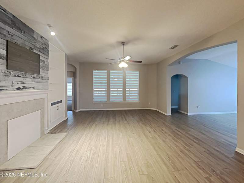 4 bedroom Single Family Residence at 13895 Fish Eagle Drive, Eagles Hammock, Jacksonville — photo 2