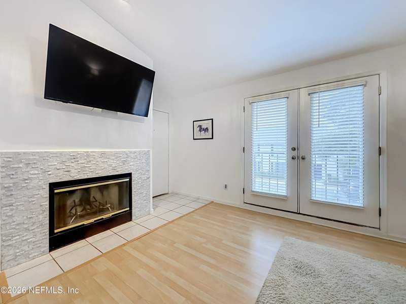 2 bedroom Condominium at 13715 Richmond Park Drive #105, Windsor Pointe, Jacksonville — photo 4
