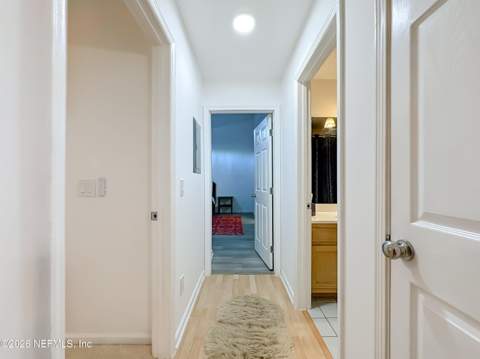 13715 Richmond Park Drive #105, Jacksonville FL - photo 15 of 49