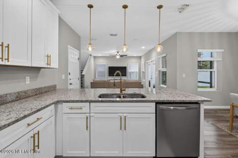 12184 Hatherden Court, Jacksonville FL - photo 12 of 49