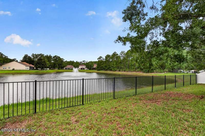 4 bedroom Single Family Residence at 12184 Hatherden Court, Greenland Chase, Jacksonville — photo 2
