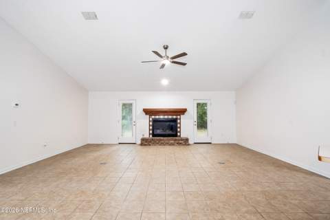 2719 Lake Drive, Hilliard FL - photo 11 of 34