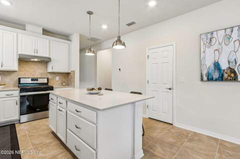 11191 Lenora Court, Jacksonville FL - photo 8 of 58