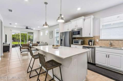 11191 Lenora Court, Jacksonville FL - photo 9 of 58