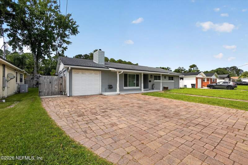 3 bedroom Single Family Residence at 5549 Hickson Road, Spring Glen, Jacksonville — photo 3