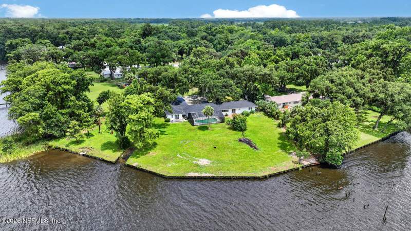 4 bedroom Single Family Residence at 157 W Grandview Drive, East Palatka, East Palatka — photo 3