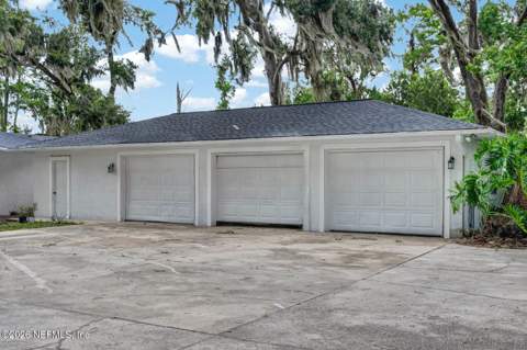 157 W Grandview Drive, East Palatka FL - photo 12 of 77