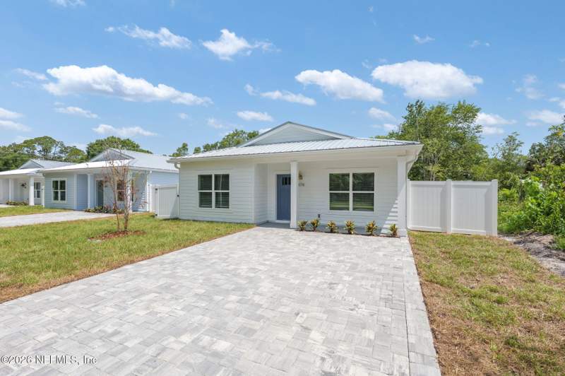 3 bedroom Single Family Residence at 874 W 4th Street, Clark Addition, St. Augustine — photo 2
