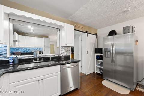5825 Ovella Road, Jacksonville FL - photo 12 of 42