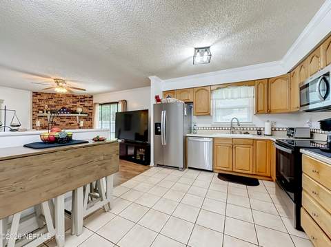 7224 Blackberry Lane, Jacksonville FL - photo 10 of 30