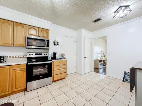 7224 Blackberry Lane, Jacksonville FL - photo 12 of 30