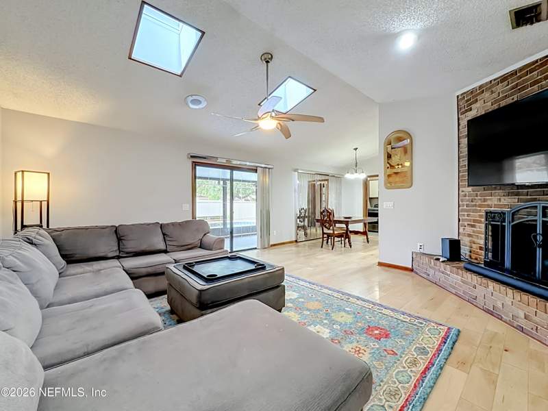 4 bedroom Single Family Residence at 3342 Sarah Spaulding Drive, Lake Mandarin, Jacksonville — photo 5