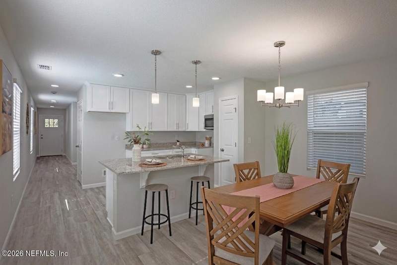 3 bedroom Single Family Residence at 3229 Pine Avenue, Garden City, Jacksonville — photo 2