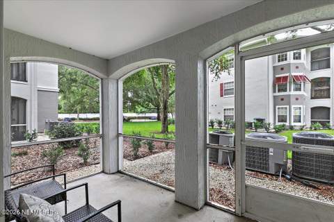 3591 Kernan Boulevard #607, Jacksonville FL - photo 16 of 35