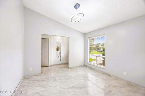 3632 Ballestero Drive, Jacksonville FL - photo 7 of 28
