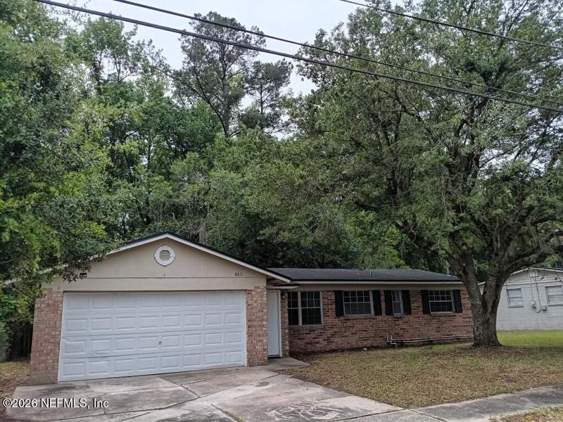 3 bedroom Single Family Residence at 8611 Darlington Drive, Harbor View, Jacksonville — photo 2