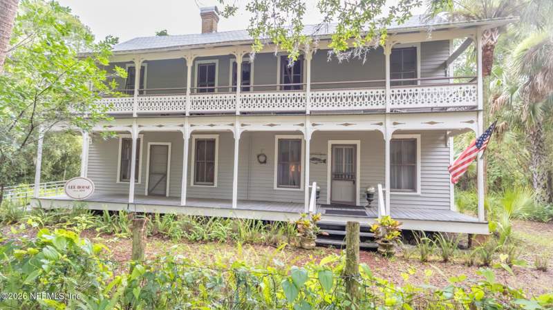 10 bedroom Single Family Residence at 200 Park Street, Melrose, Melrose — photo 2