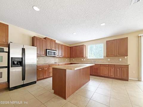 12291 Lawson Creek Drive, Jacksonville FL - photo 14 of 17