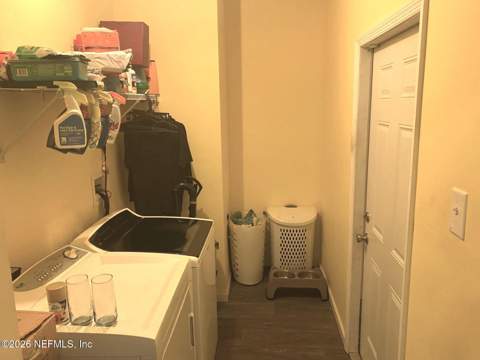 7043 Valley Crest Court, Jacksonville FL - photo 22 of 35