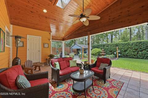 11852 Pegasus Drive, Jacksonville FL - photo 8 of 45