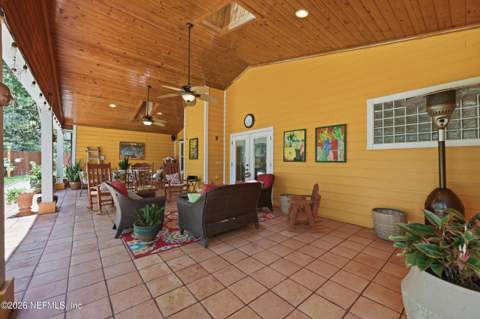 11852 Pegasus Drive, Jacksonville FL - photo 9 of 45